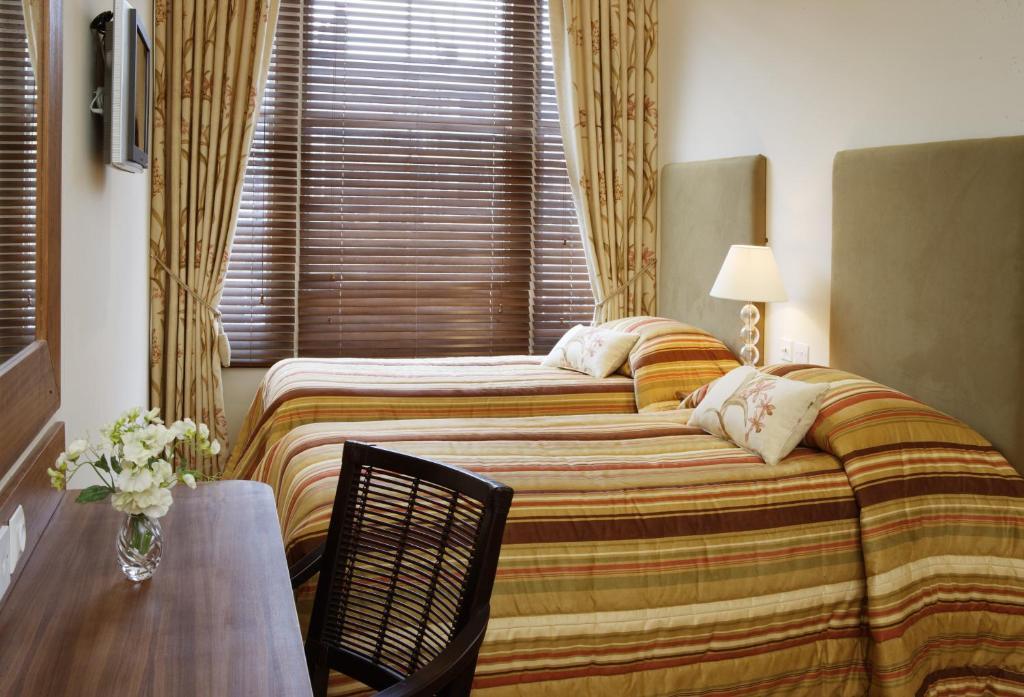 Standard Quad Room,1208694241:JPEG